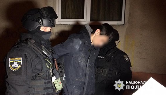 Во Львове объявлено подозрение сотруднику полиции противодействия наркопреступности