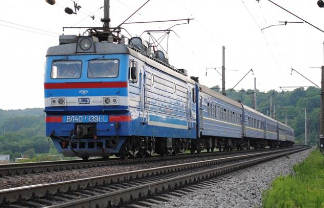 Жителю Львовщины поезд отрезал ноги на Закарпатье