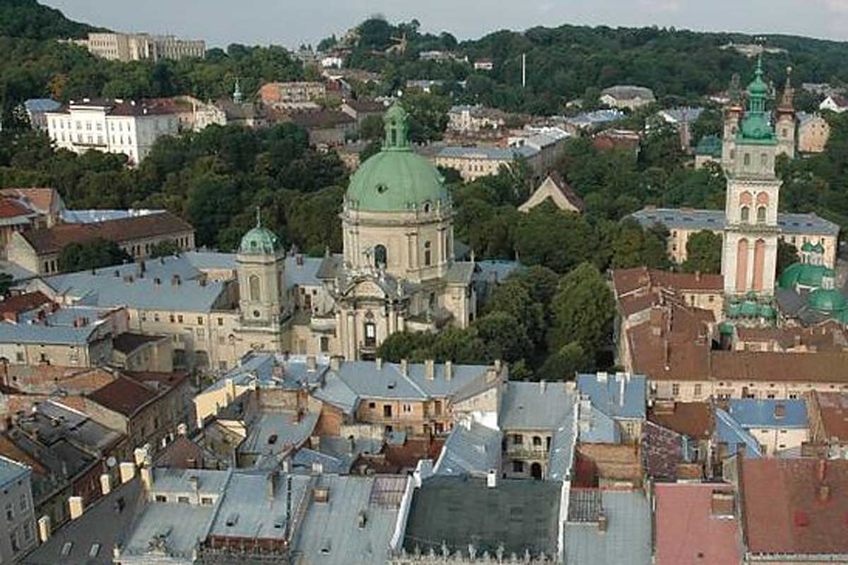 Біля Львівської міської ради відкриють фотовиставку
