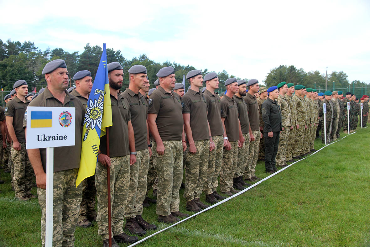 На Львівщині розпочалися масштабні військові навчання