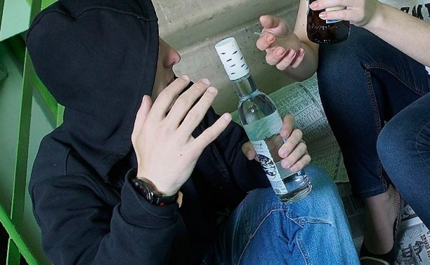 В Самборскую больницу госпитализировали школьников с алкогольным отравлением