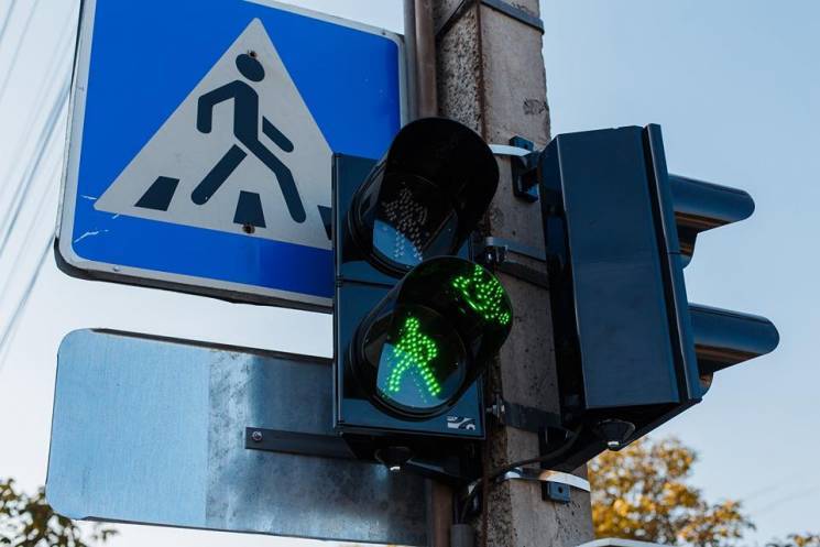 Во Львове просят установить светофоры с кнопками