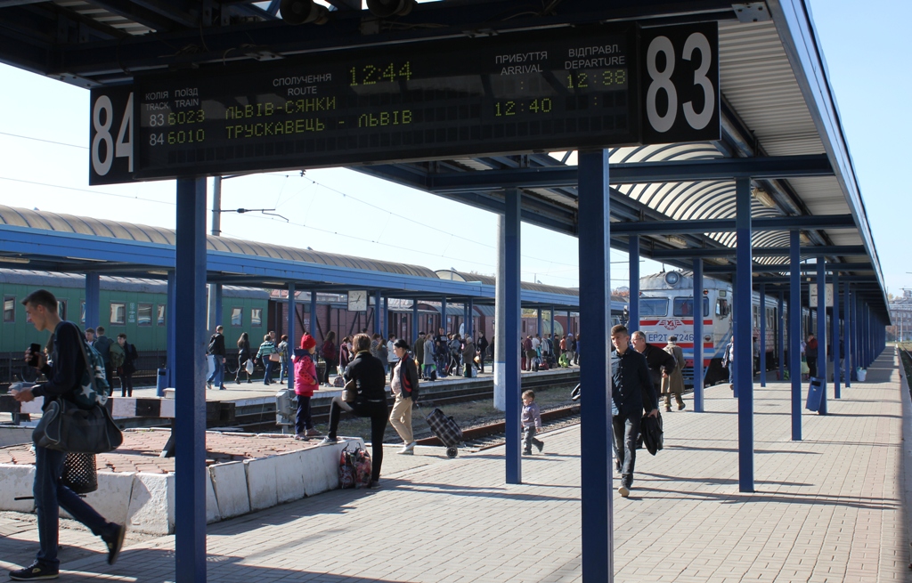 Львівська залізниця відремонтувала електричку