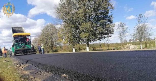 На Стрийщині ремонтують дорогу