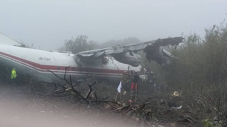 Після авіакатастрофи під Львовом авіакомпанію позбавили ліцензії