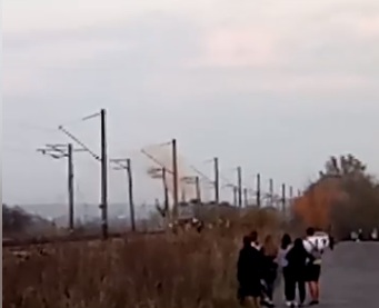 На Львівській залізниці загорілася електричка (відео)