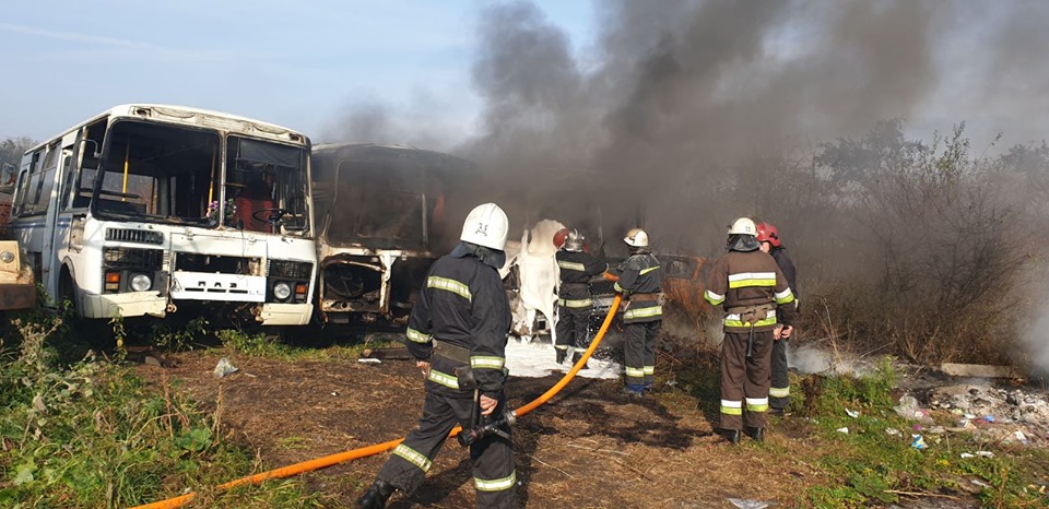 В Сокольском районе сгорели два автобуса