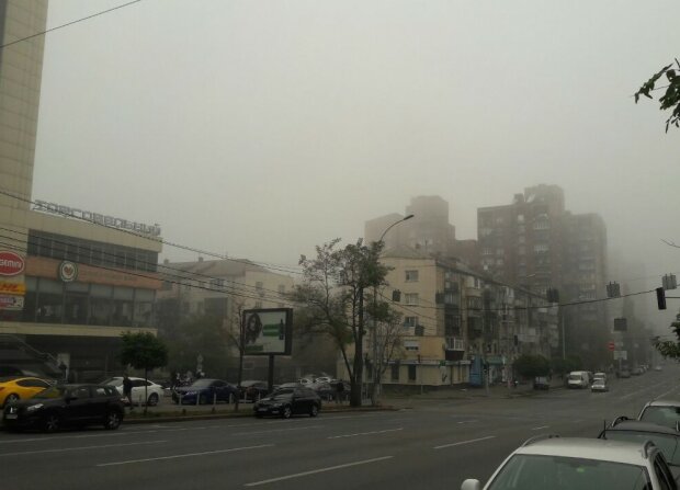 Смог чи туман? Що відбувається з повітрям в Україні