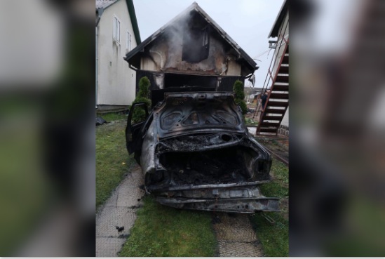 В Яворовском районе сгорел гараж