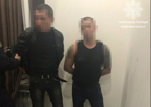 У Львові грабіжники напали на дівчат, які орендували квартиру