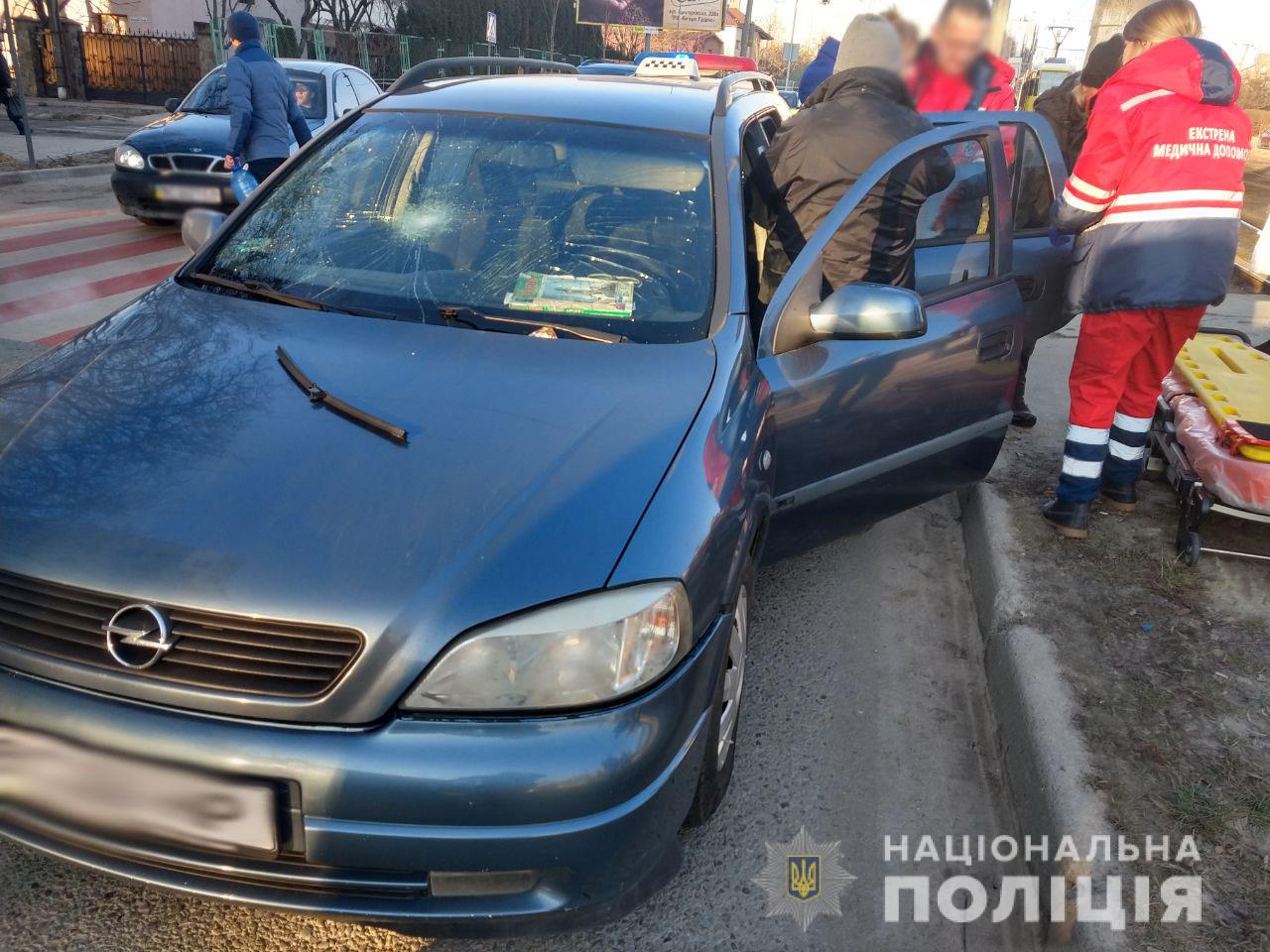 У Львові автівка збила дитину