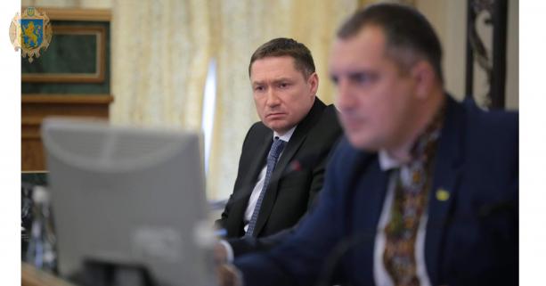 Губернатор закликав обласних депутатів пропорційно розподіляти кошти обласних програм