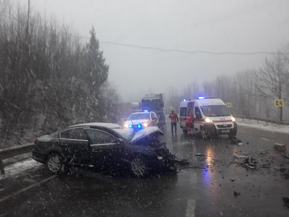 Аварія на Львівщині: троє постраждалих
