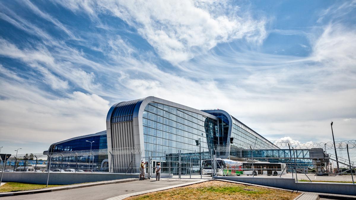 Во львовском аэропорту ввели особый режим безопасности