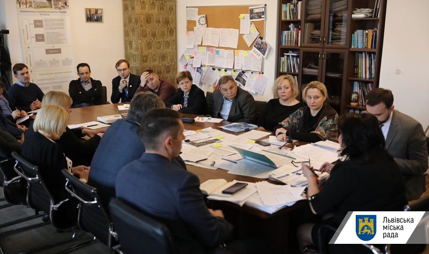 Львівські магазини та кафе перевірять на наявність дезінфекторів і спеціальних оголошень