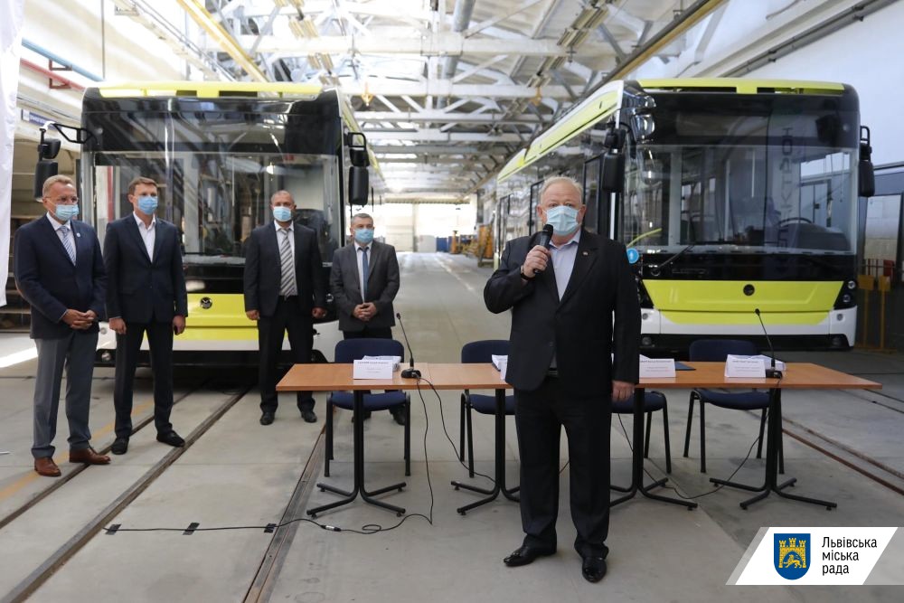 Місто планує закупити 100 тролейбусів та 100 електробусів