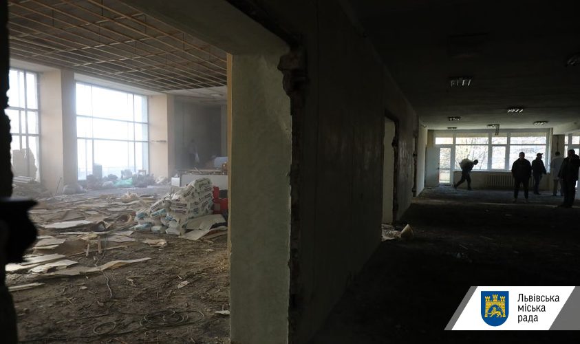У лікарні швидкої допомоги Львова розпочали ремонт приміщень для додаткової COVID-зони