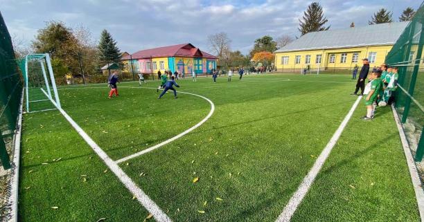 На Львівщині за обласною програмою цьогоріч спорудили 14 спортивних майданчиків