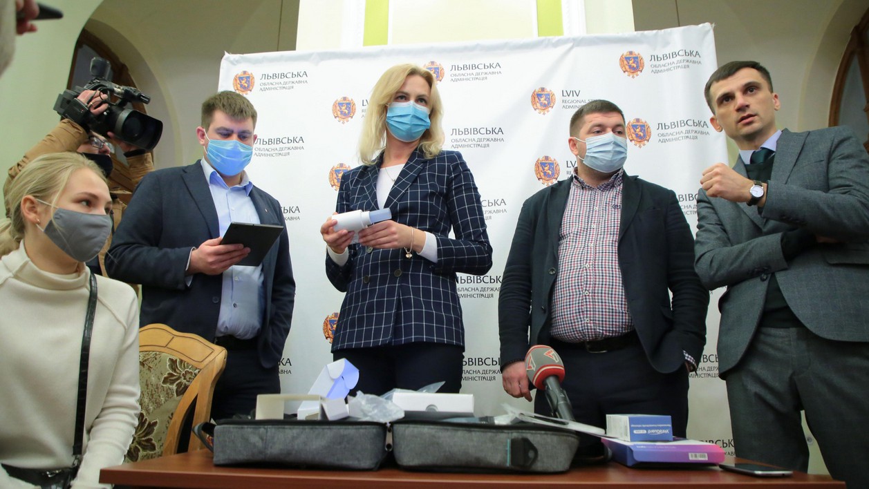 Ще 27 амбулаторіям Львівщини сьогодні передали сучасне телемедичне обладнання