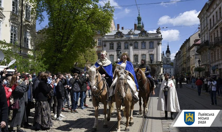 З нагоди Дня міста у Львові відбулась урочиста церемонія почесної варти