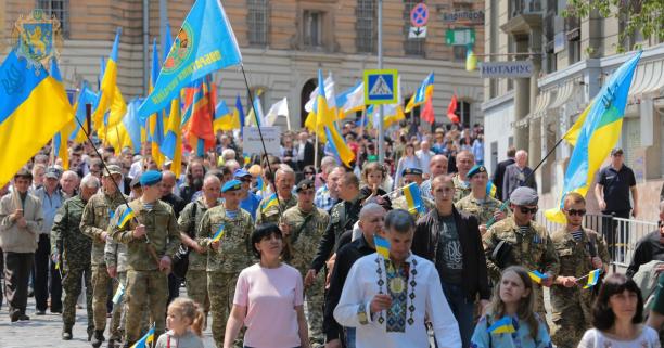 Урочистою ходою Львівщина відзначить Свято Героїв