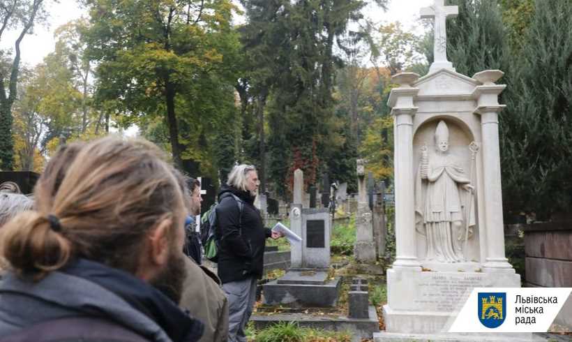 На Личаківському цвинтарі закінчили 14 етап реставраційних робіт