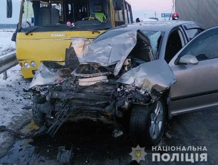 Водій «Шкоди» загинув внаслідок зіткнення з маршрутним автобусом поблизу Львова