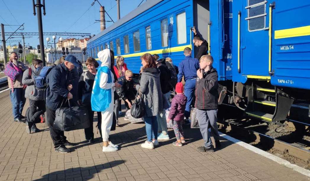 На Львівщину приїхали понад 100 осіб з Донецької області