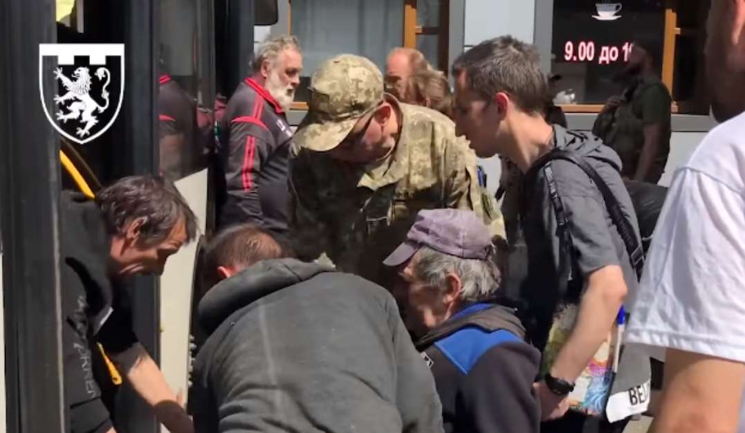 Тероборонівці обласної бригади допомогли евакуювати людей з Донеччини