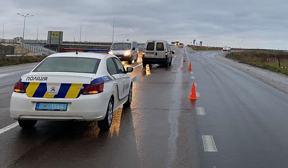 У Львівському районі внаслідок наїзду автомобіля травмований літній пішохід