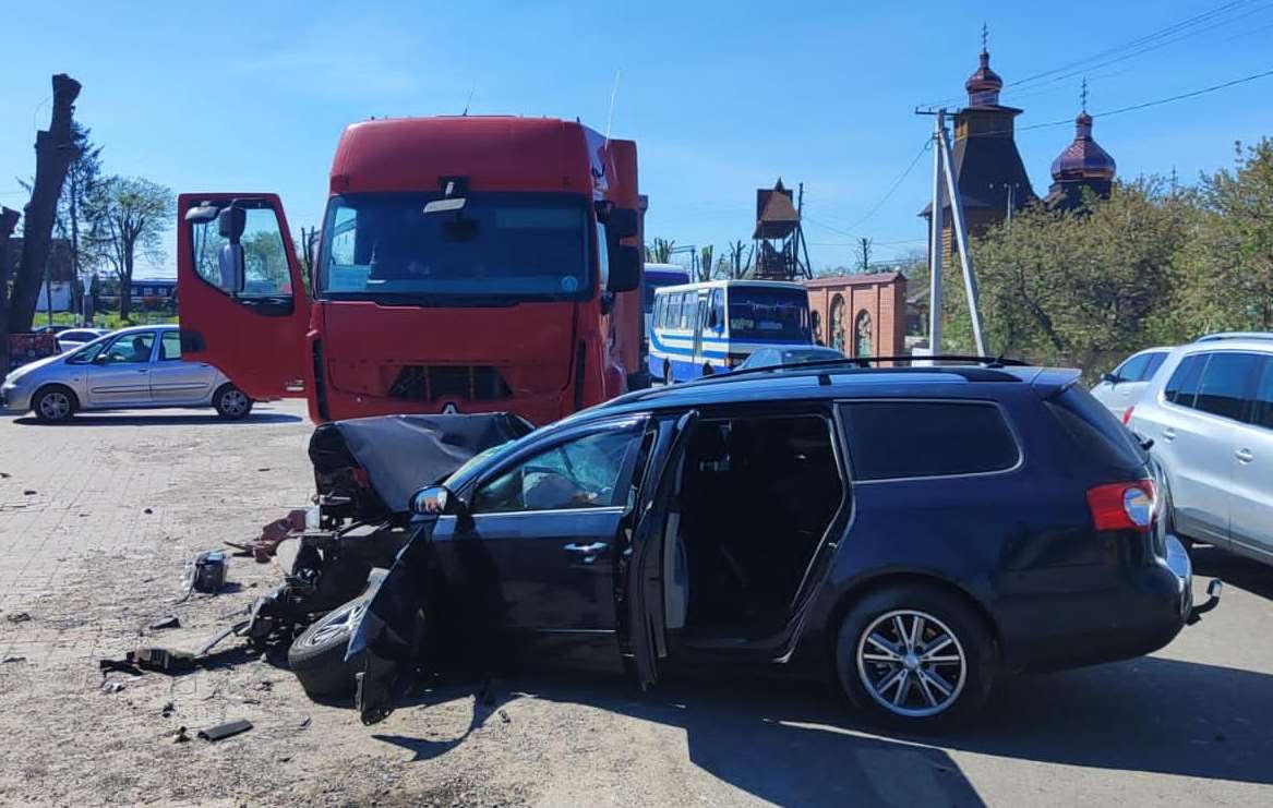 На Львівщині поліцейські затримали нетверезого водія, який скоїв смертельну ДТП