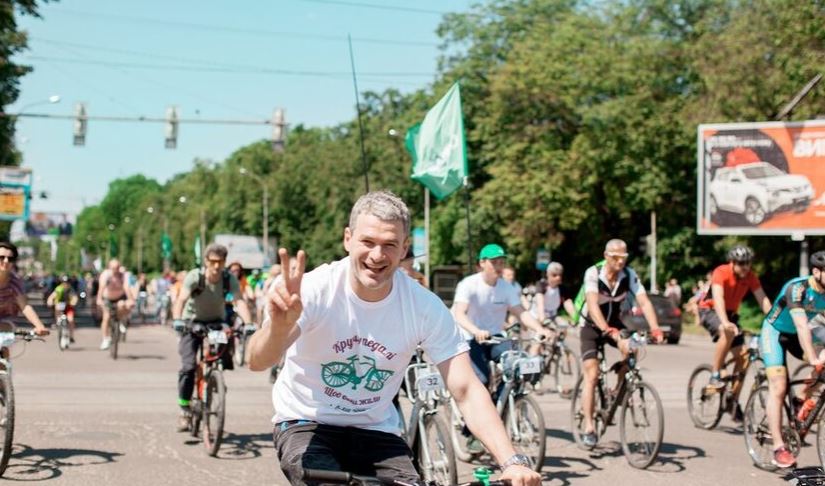 Львів’ян запрошують долучатись до шостого благодійного велопробігу з Арсеном Мірзояном