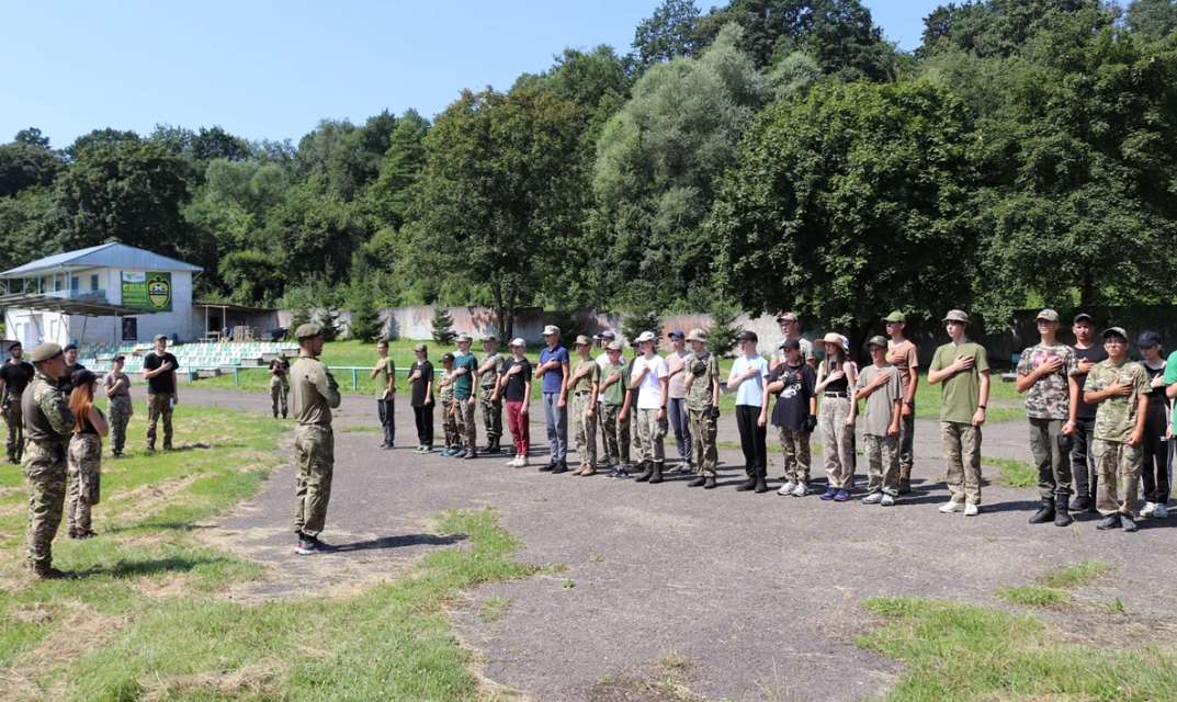 На Стрийщині стартував наметовий табір Військової школи імені Героя України Тараса Матвіїва