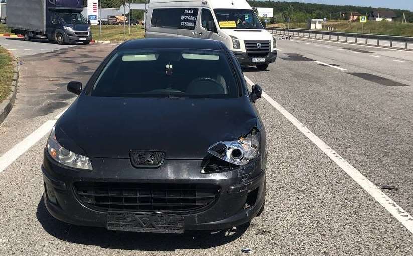 У Львівському районі внаслідок наїзду автомобіля загинув дворічний хлопчик