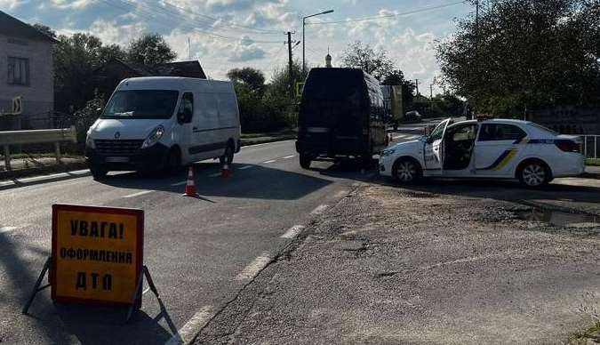 Внаслідок ДТП на Львівщині травмовані двоє неповнолітніх