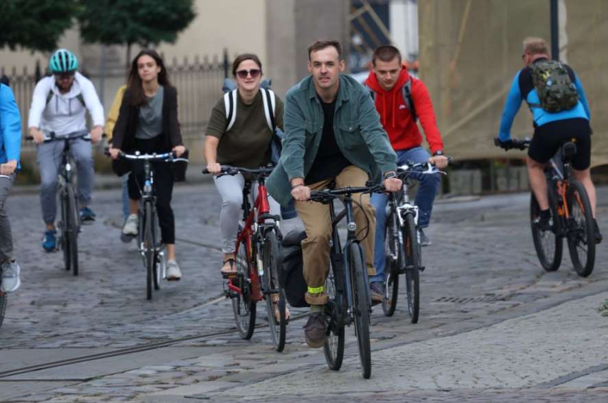 Сьогодні у Львові – осінній день «Велосипедом на роботу»