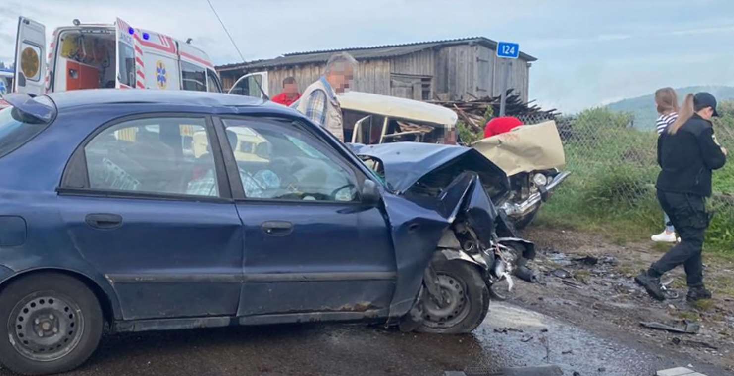 Одна загибла та четверо травмованих внаслідок ДТП у Турці