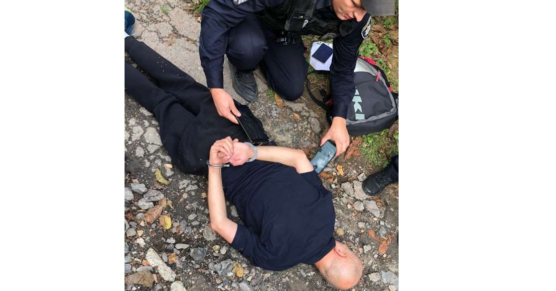 Поліцейські повідомили про підозру зловмиснику, який у Львові напав з ножем на чоловіка