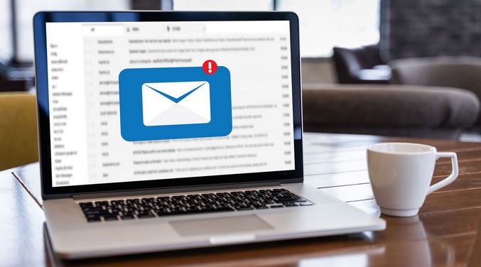 Навіщо потрібна валідація email при покупці домену?