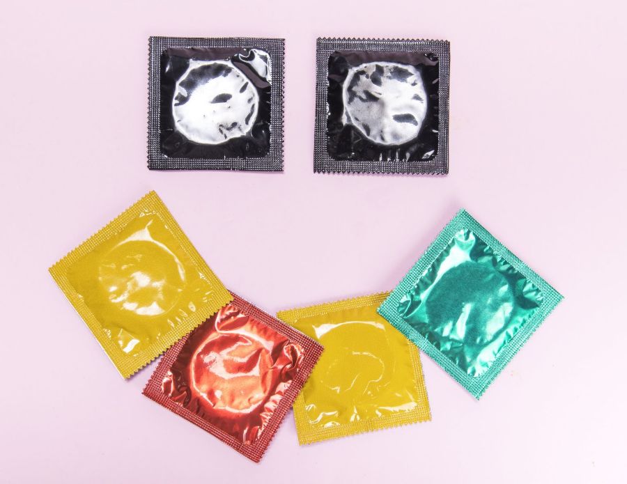 Які презервативи обрати для палкого та безпечного кохання?
