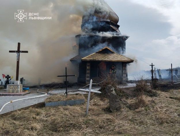 На Львівщині згоріла 150-річна церква