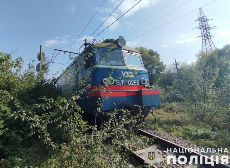 На Львівщині молода жінка загинула під колесами поїзда