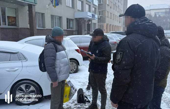 Львівський адвокат видурив 1,3 млн грн у родин зниклих та загиблих військових