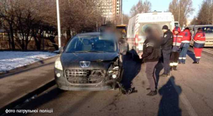 У Рясному легковик Peugeot на смерть збив пішохода