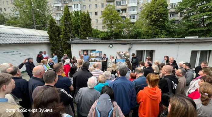 Мешканці виступили проти будівництва житлового комплексу біля ЦУМу