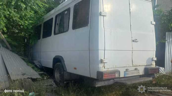 У ДТП з маршруткою на Львівщині постраждали шестеро людей
