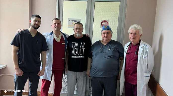 Судинні хірурги Львова врятували 66-річного пацієнта з розривом гігантської аневризми аорти