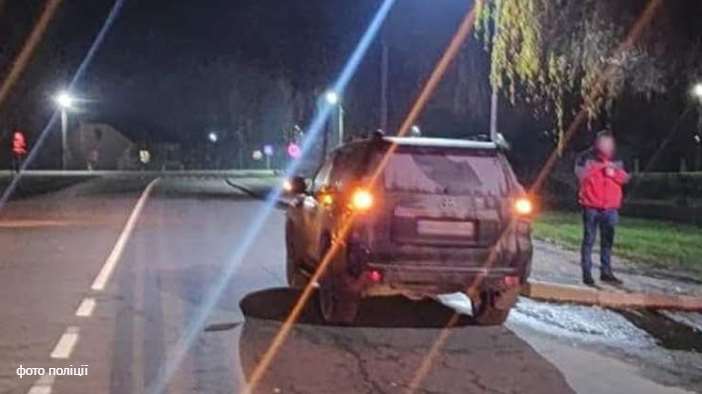 На Львівщині водій Toyota Land Cruiser на смерть збив 31-річного пішохода