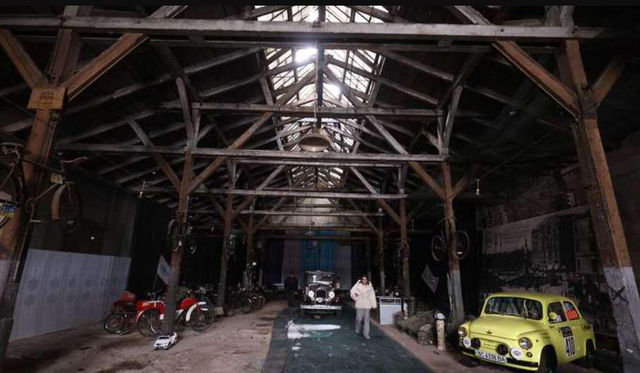 Через ризик обвалу міська рада відремонтує ангар старого депо на Вітовського