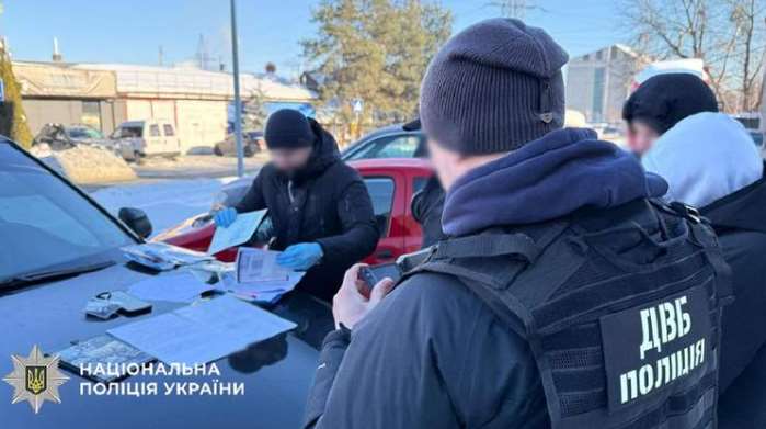 У Львові викрили схему продажу водійських посвідчень по 500 доларів